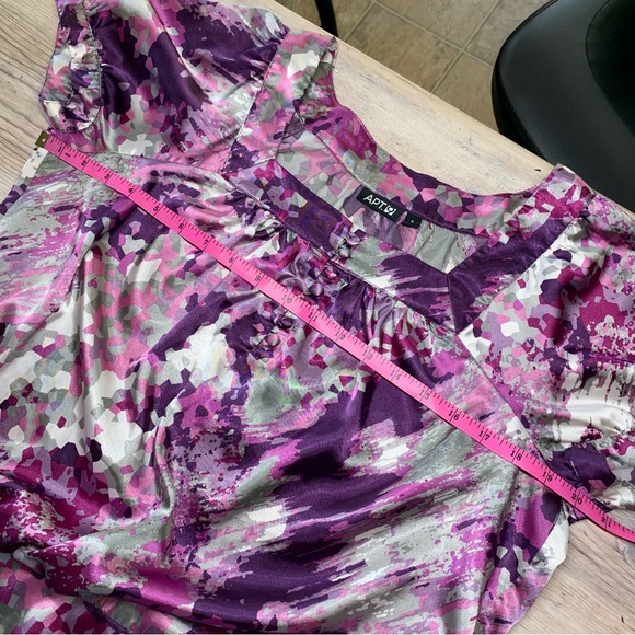 Silky Banded Waist Blouse - Picture 12 of 14